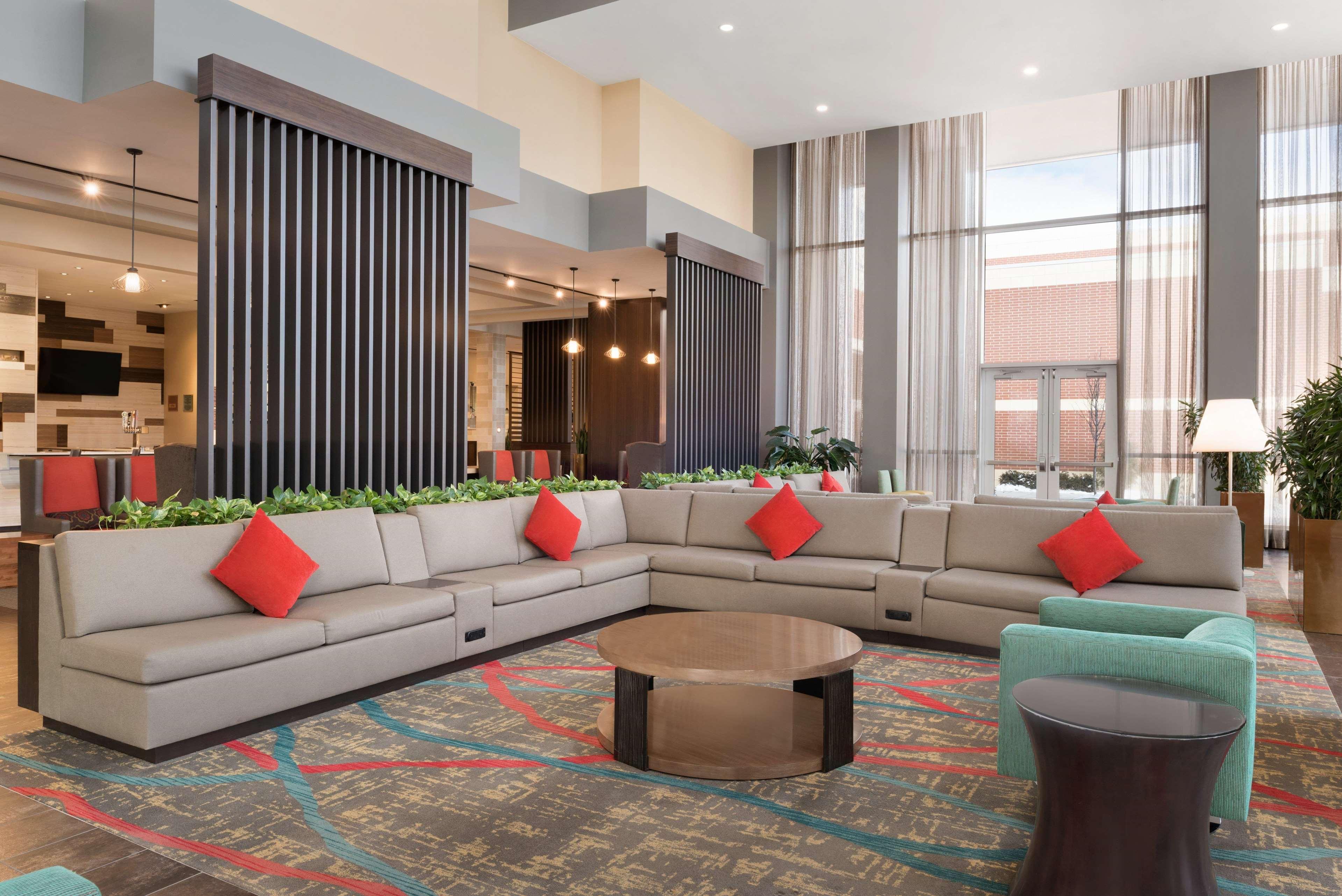 Embassy Suites By Hilton Chicago Naperville Exterior foto