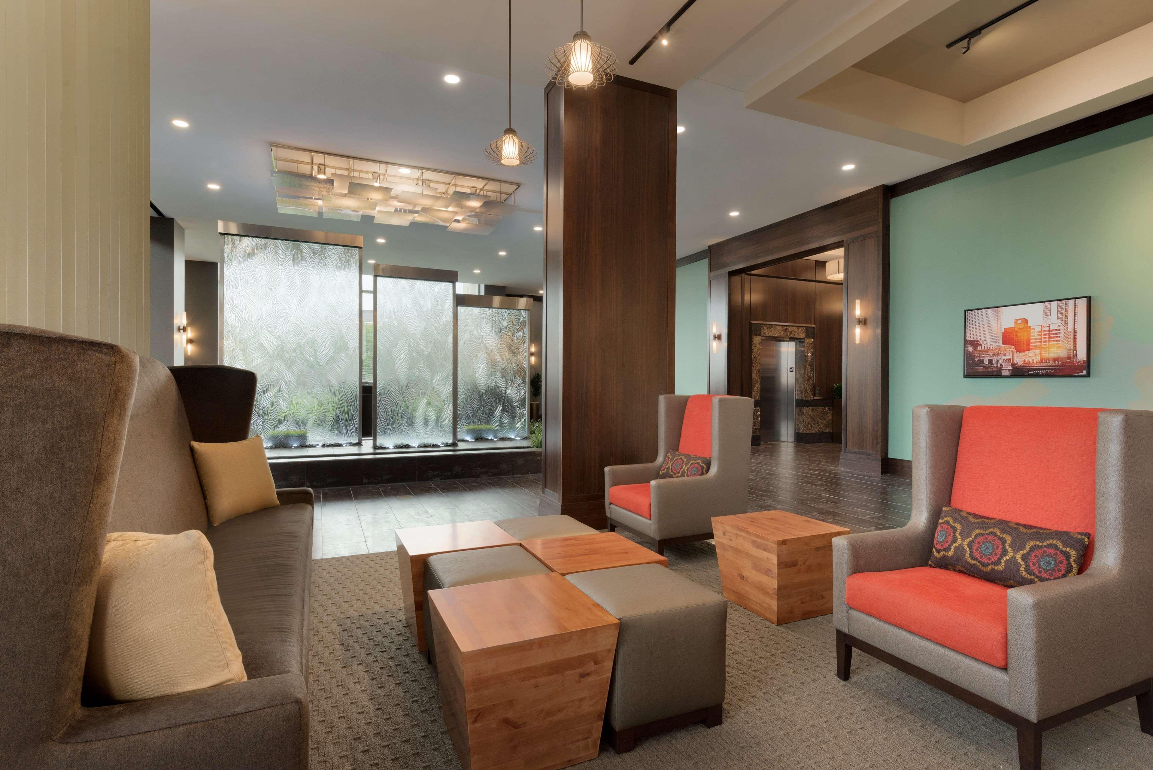Embassy Suites By Hilton Chicago Naperville Exterior foto